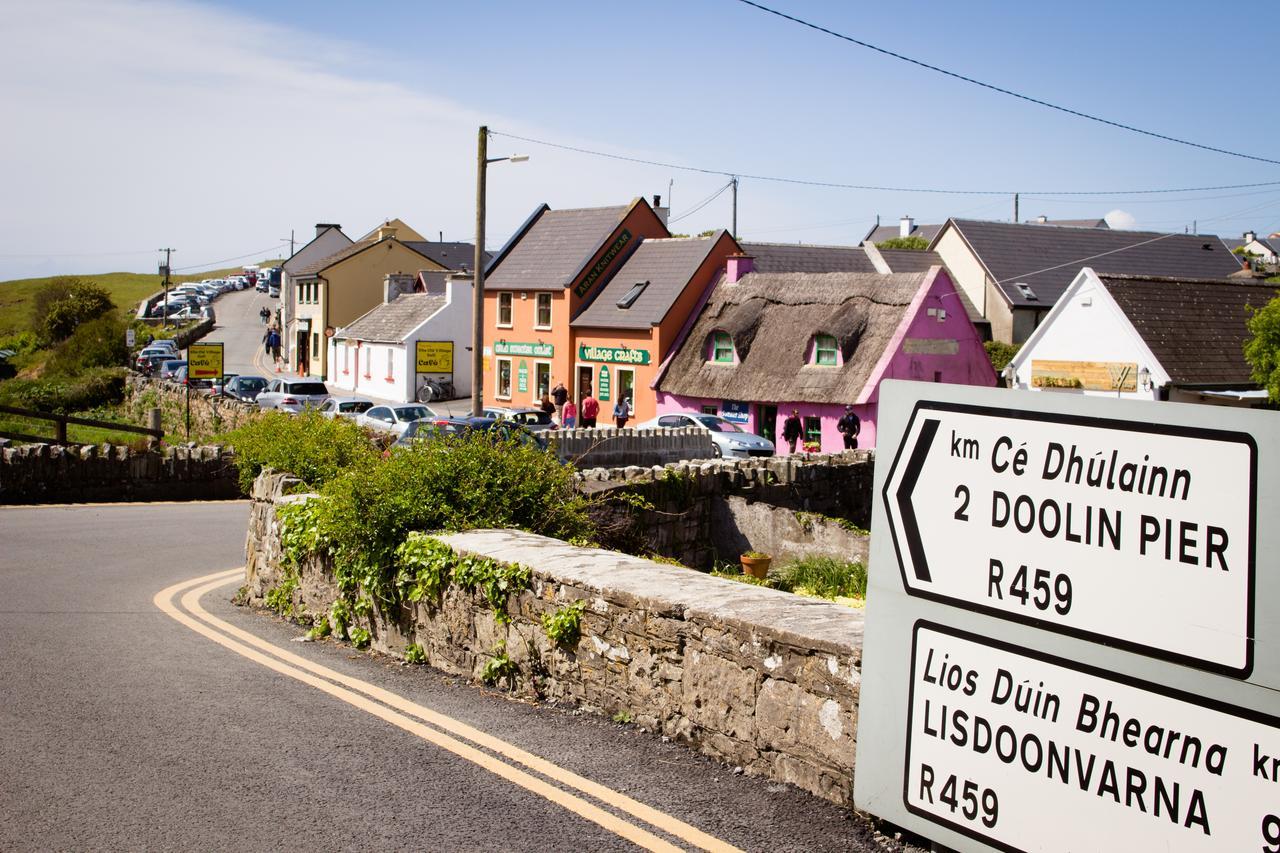 Storytellers Cottage Ballycotteen Экстерьер фото